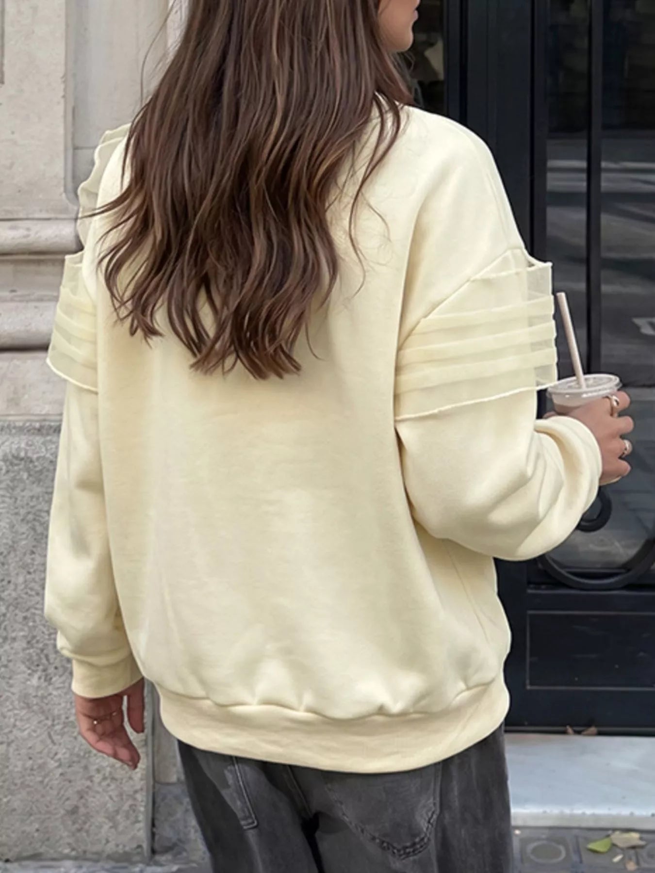 Bow Round Neck Long Sleeve Sweatshirt