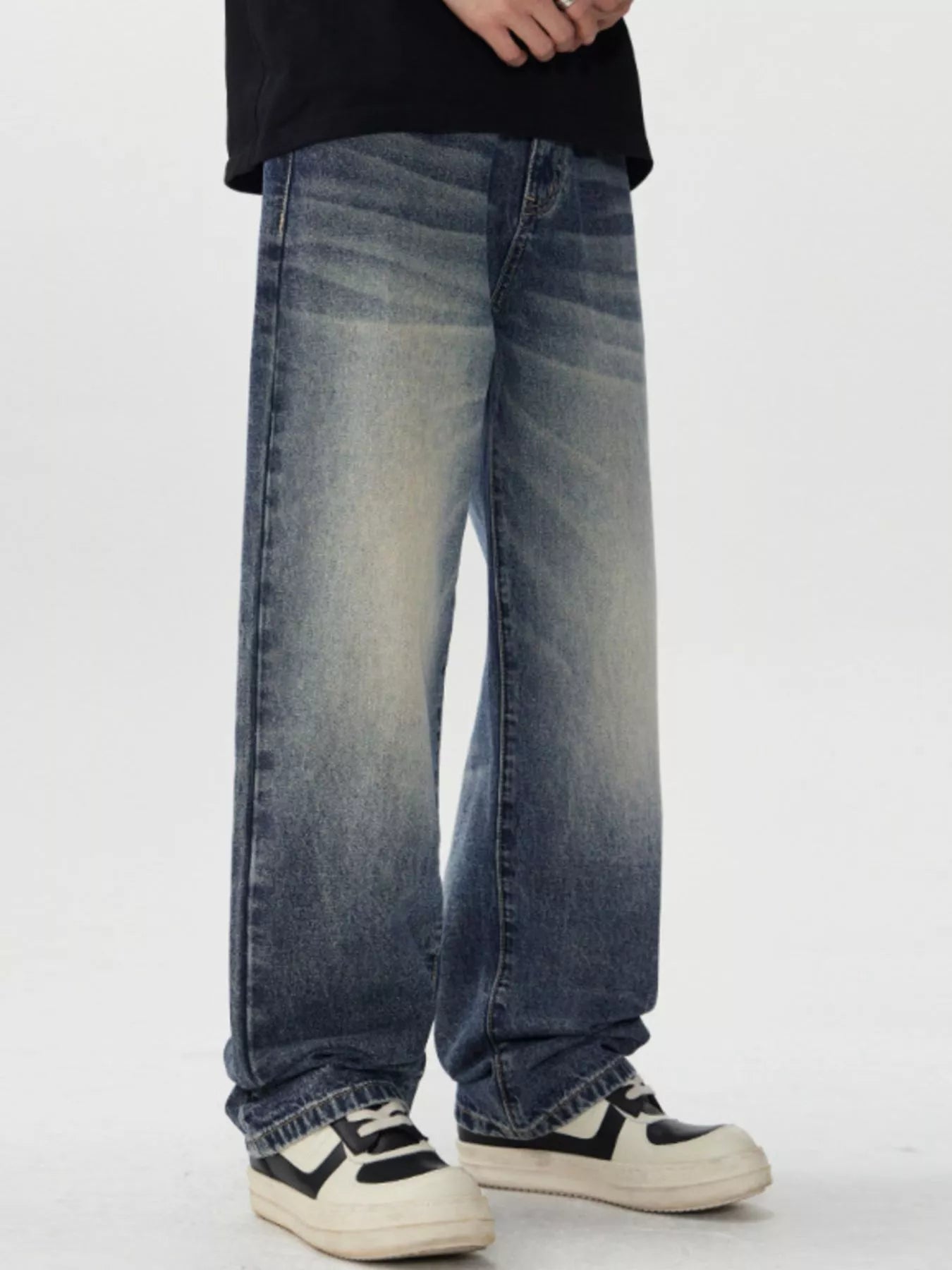 Men's Vintage Wash Wide Leg Jeans