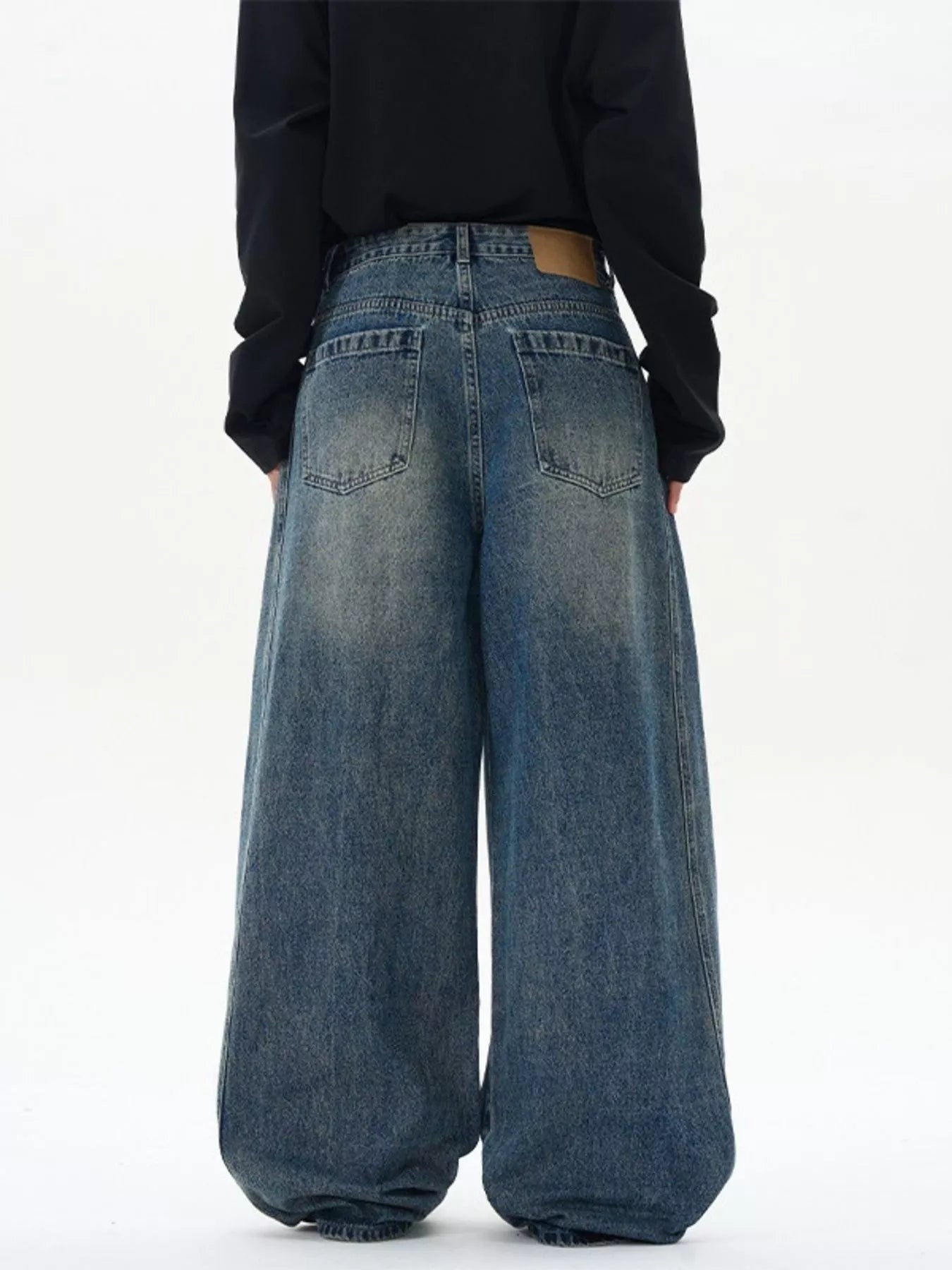Men's Wide Leg Washed Jeans