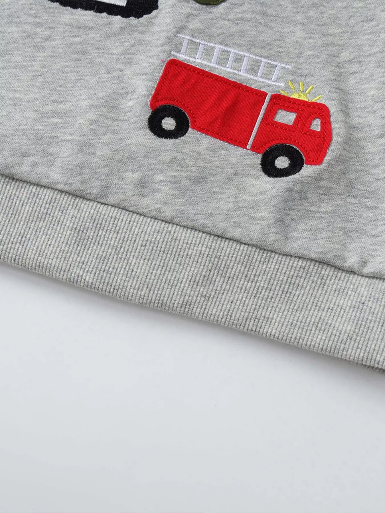 Children's Cartoon Vehicle Graphic Crew Neck Sweatshirt