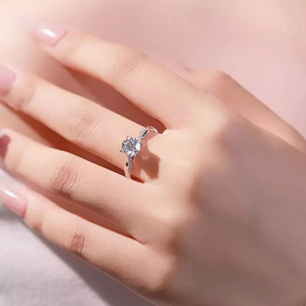1 Carat Moissanite 925 Sterling Silver Ring
