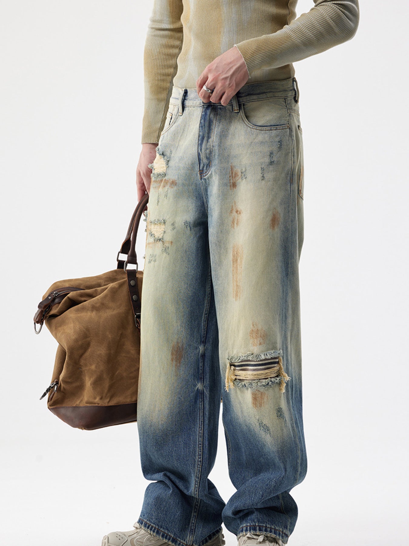 Men's Distressed Wide-Leg Jeans