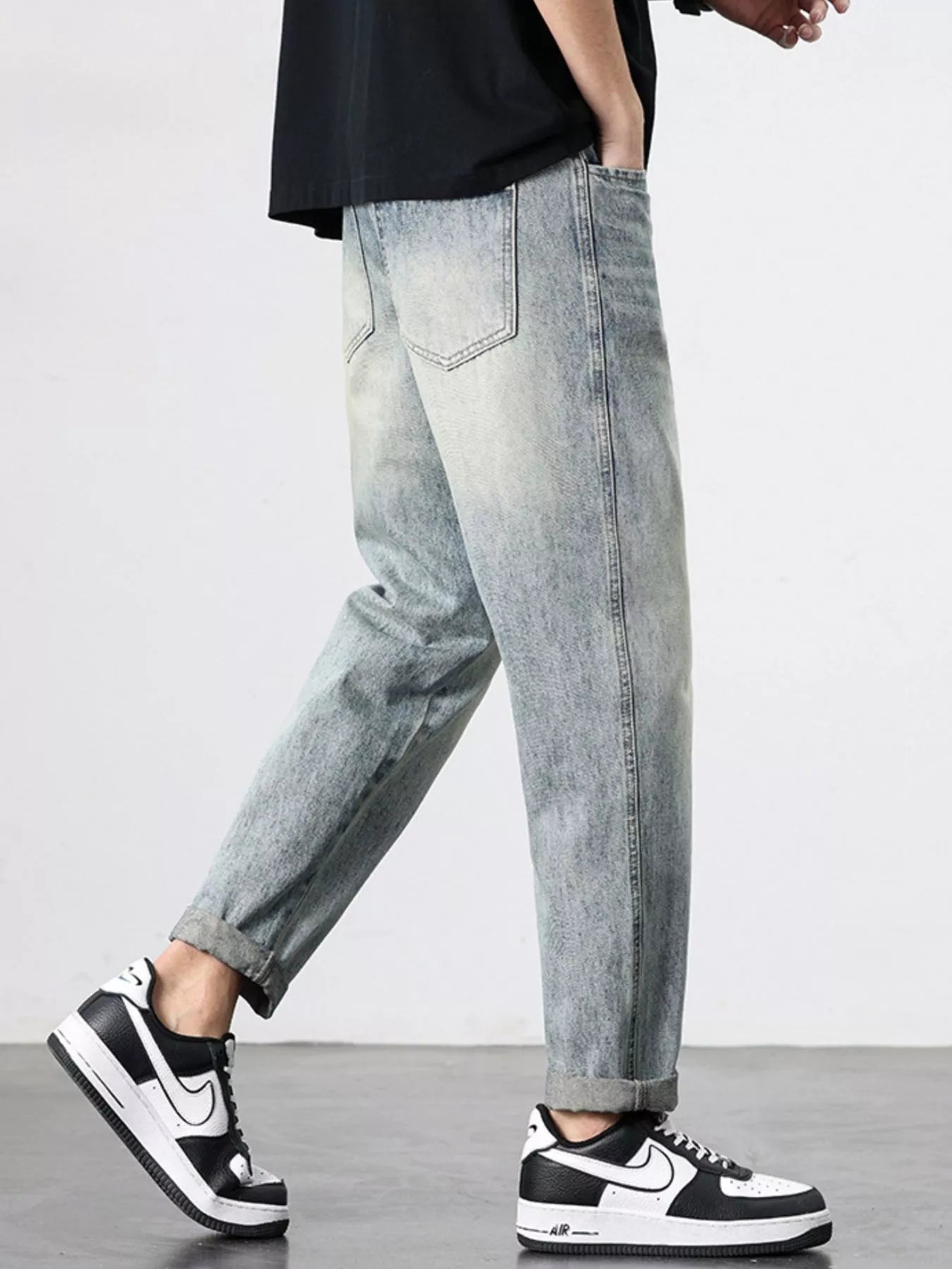 Men's Vintage Distressed Straight Leg Jeans