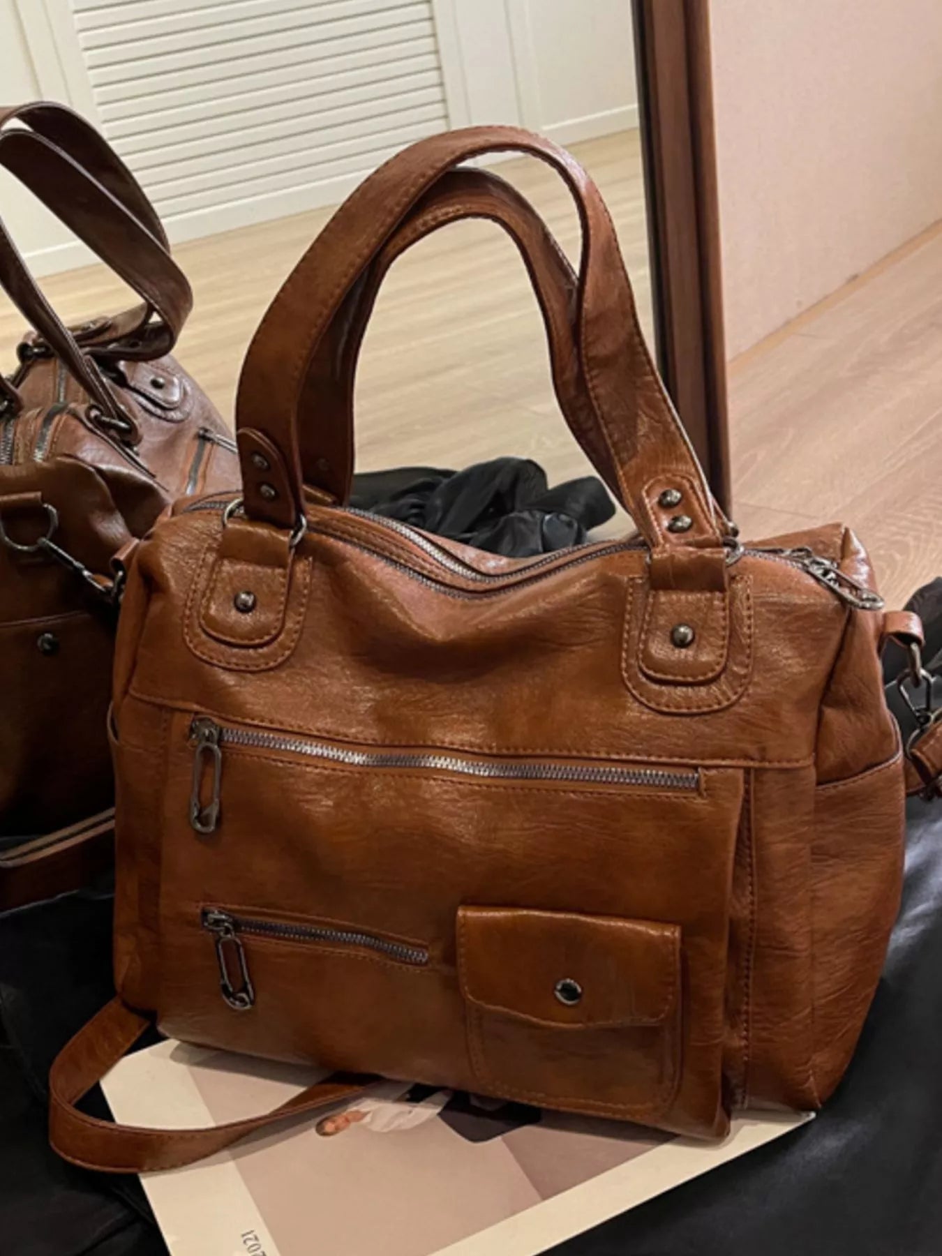 Vintage Style Multi-Pocket Crossbody Bag