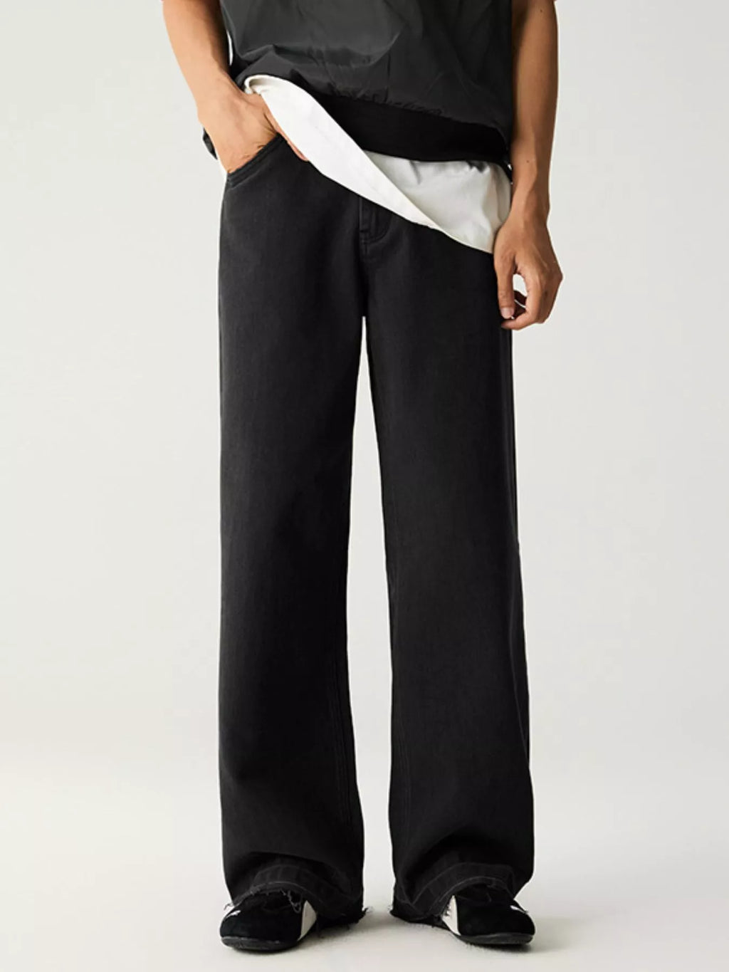 Men's Wash Relaxed Fit Wide Leg Jeans