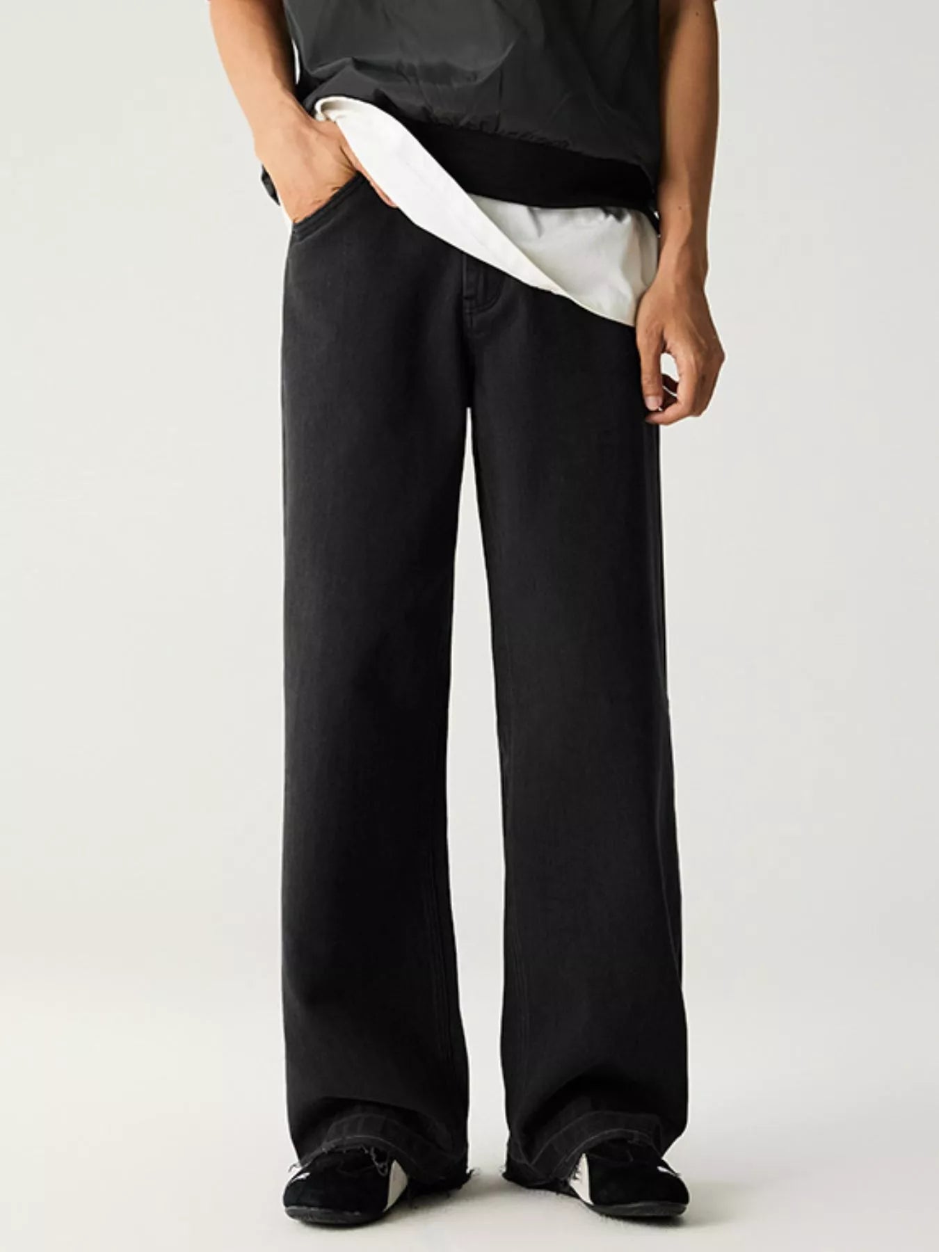 Men's Wash Relaxed Fit Wide Leg Jeans