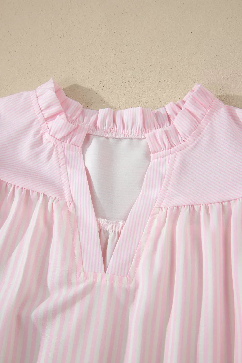 Stripe Contrast Trim V Neck Flutter Sleeve Blouse