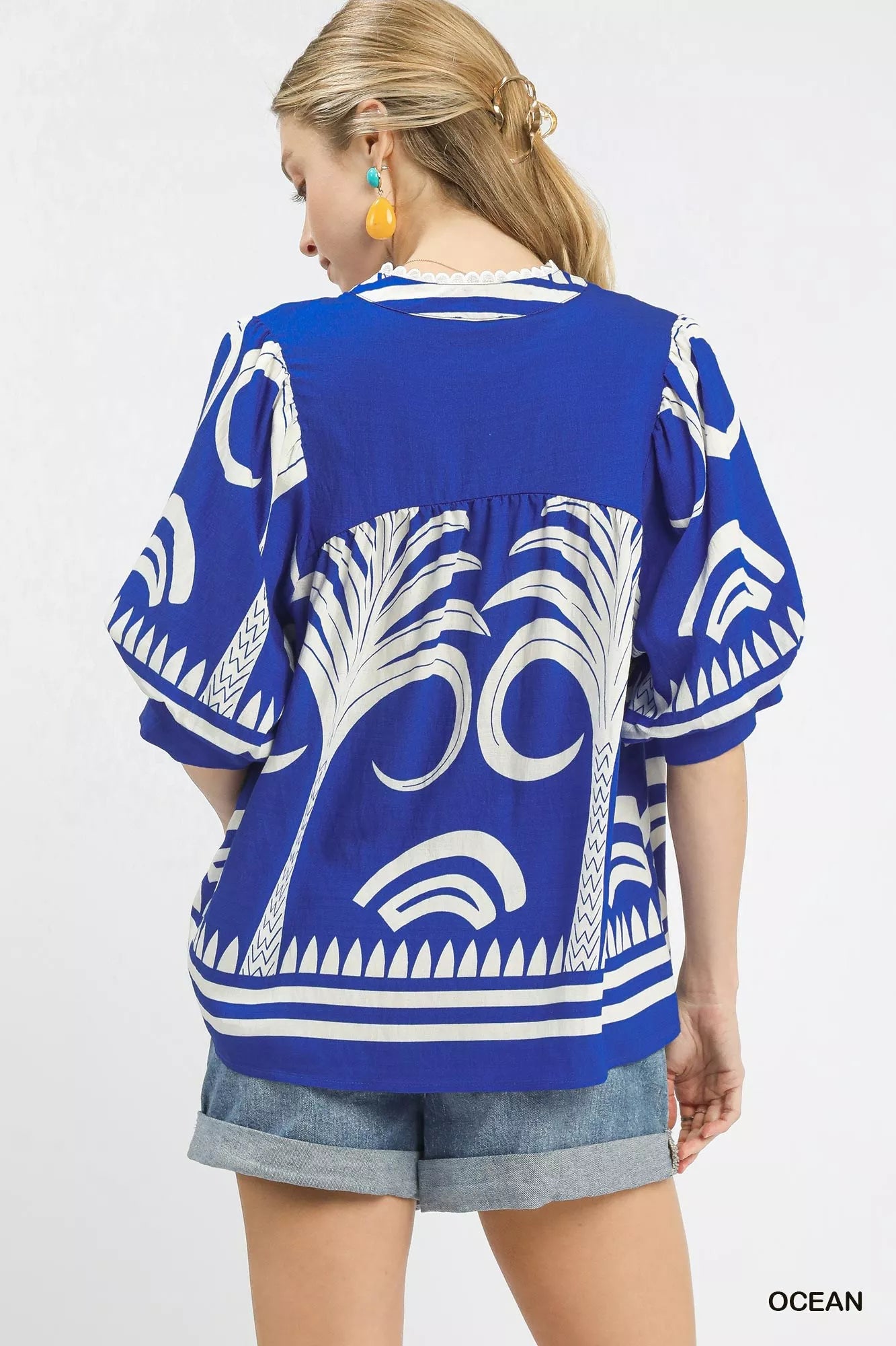 Umgee Folk Art Palm Print Puff Sleeve Blouse