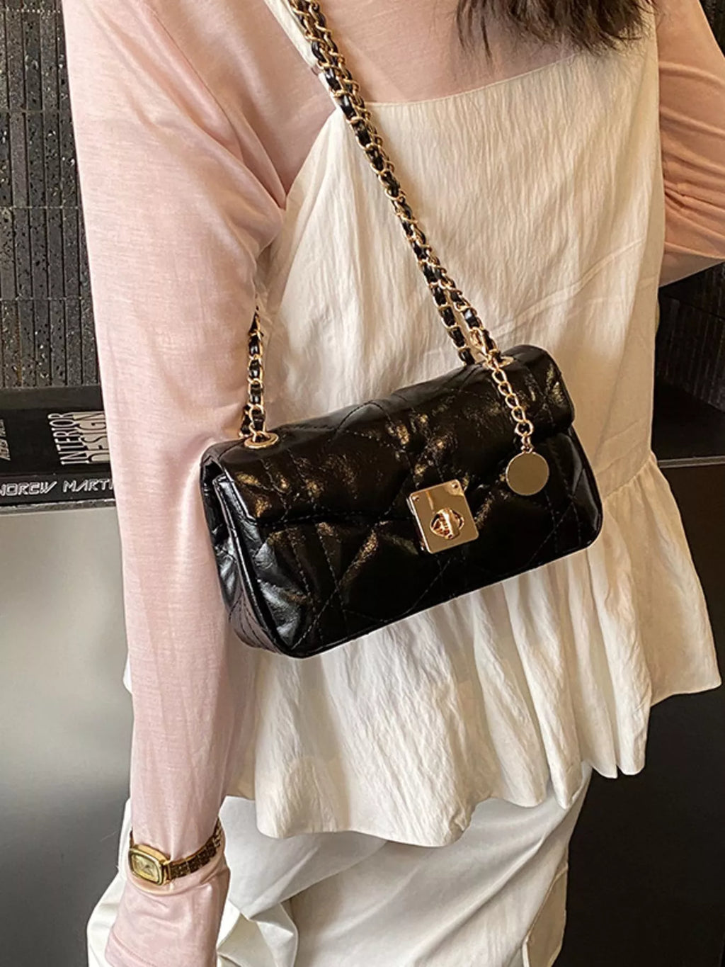 Quilted Chain Strap Crossbody Bag