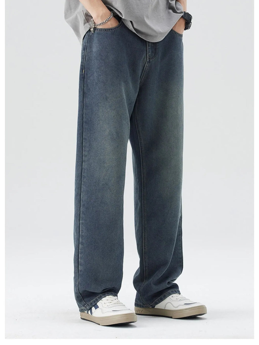 Men's Wide-Leg Relaxed Fit Jeans