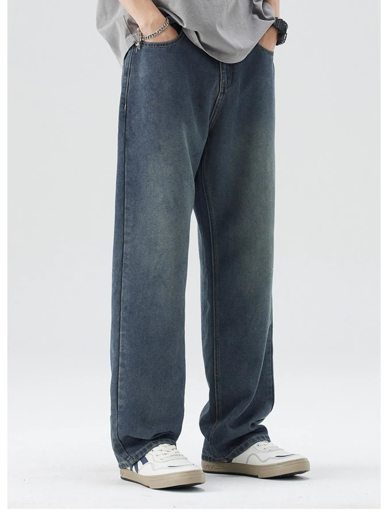 Men's Wide-Leg Relaxed Fit Jeans