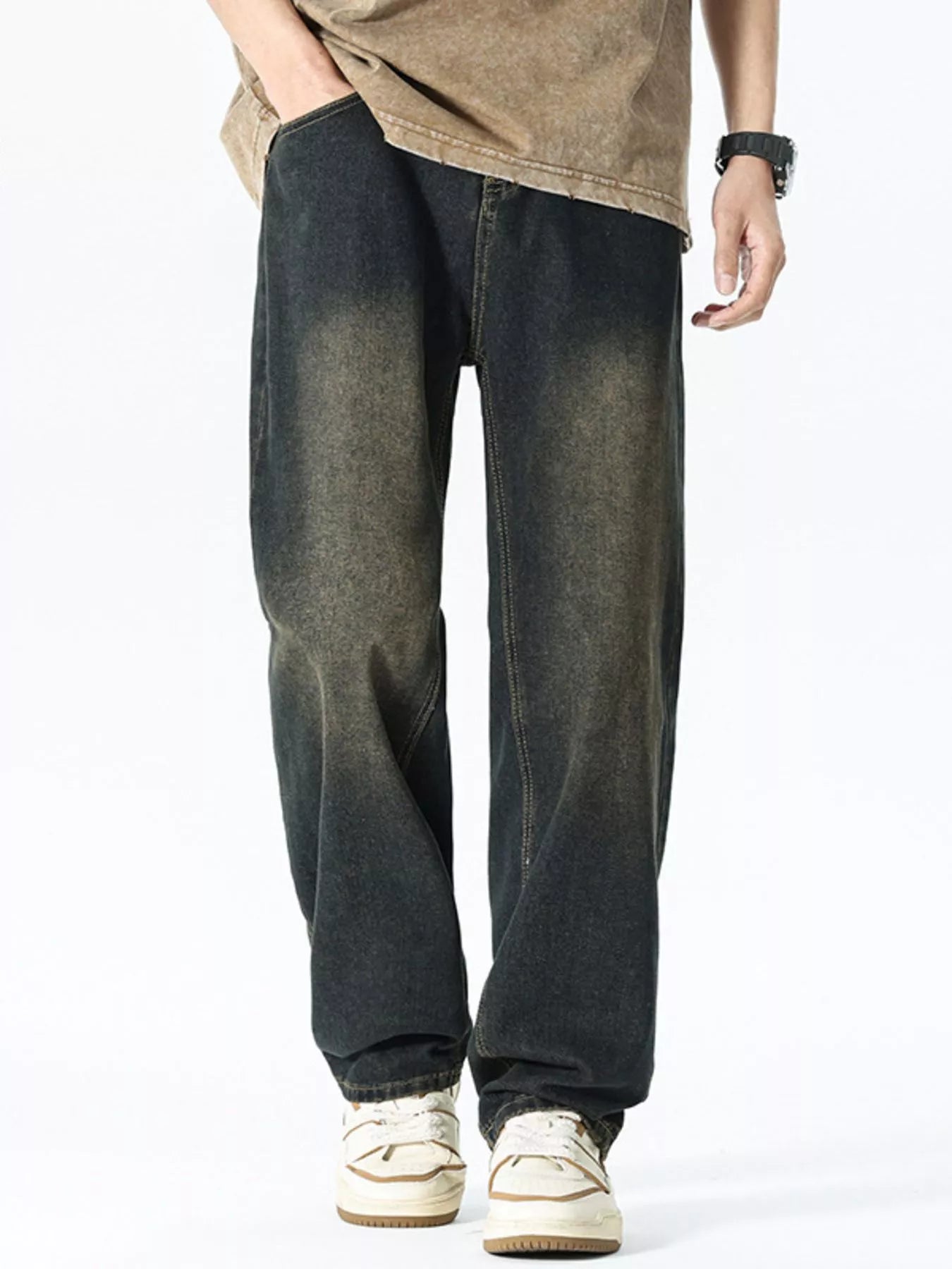 Men's Relaxed Fit Washed Jeans