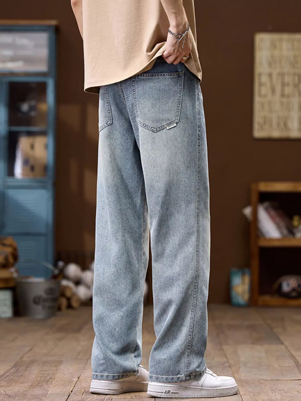 Men's Wide Leg Jeans