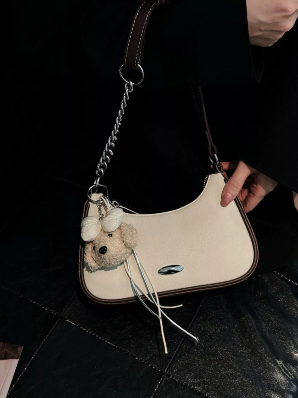 Contrast Trim Shoulder Bag