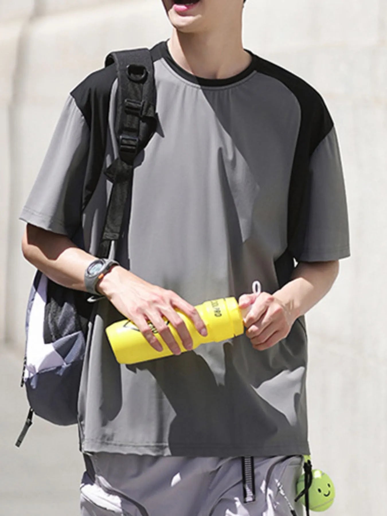 Men's Contrast Round Neck Short Sleeve T-Shirt