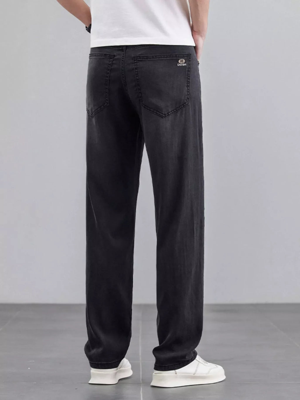 Men's Wide Leg Jeans