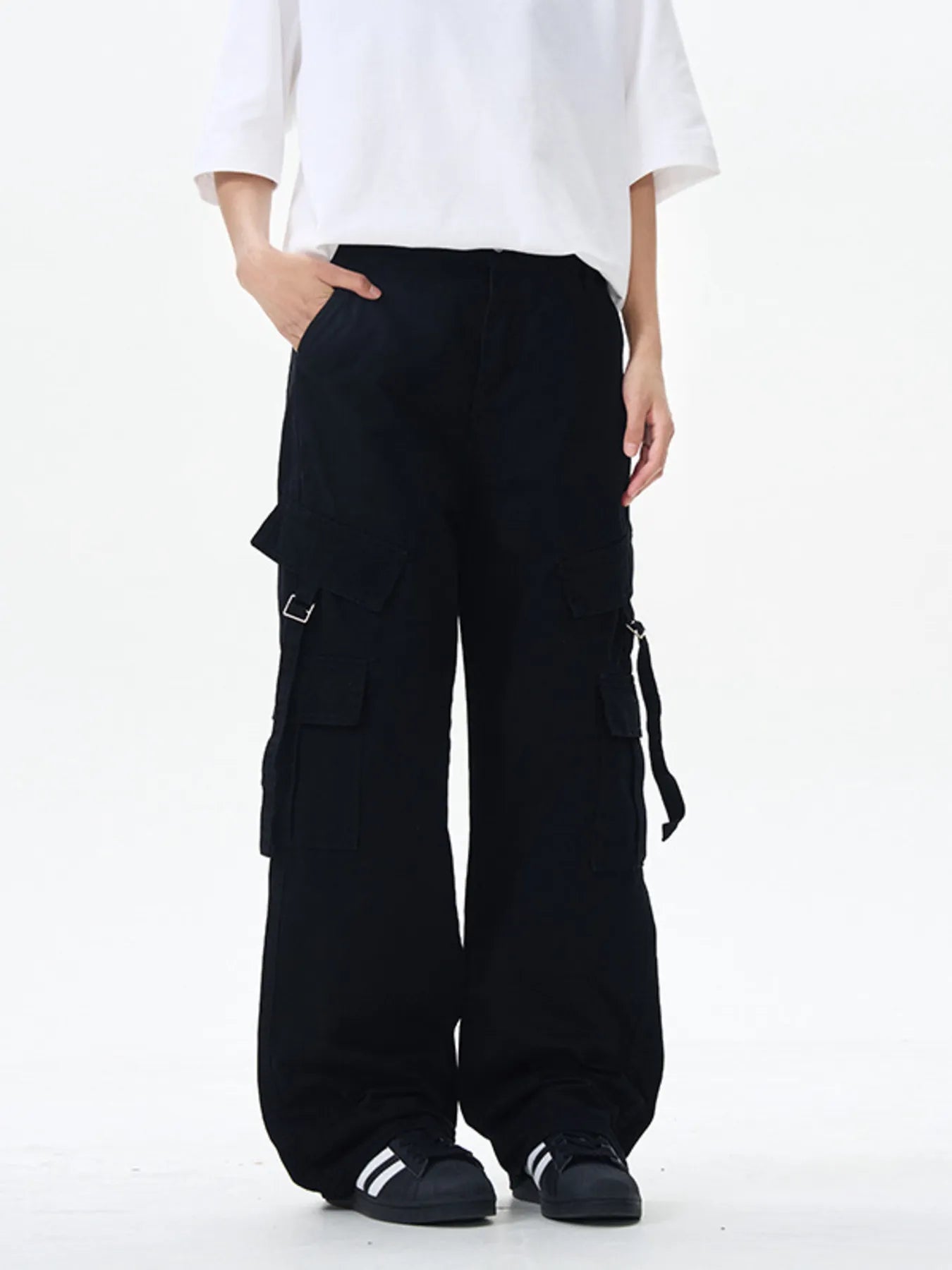 Men's Wide Leg Cargo Pants
