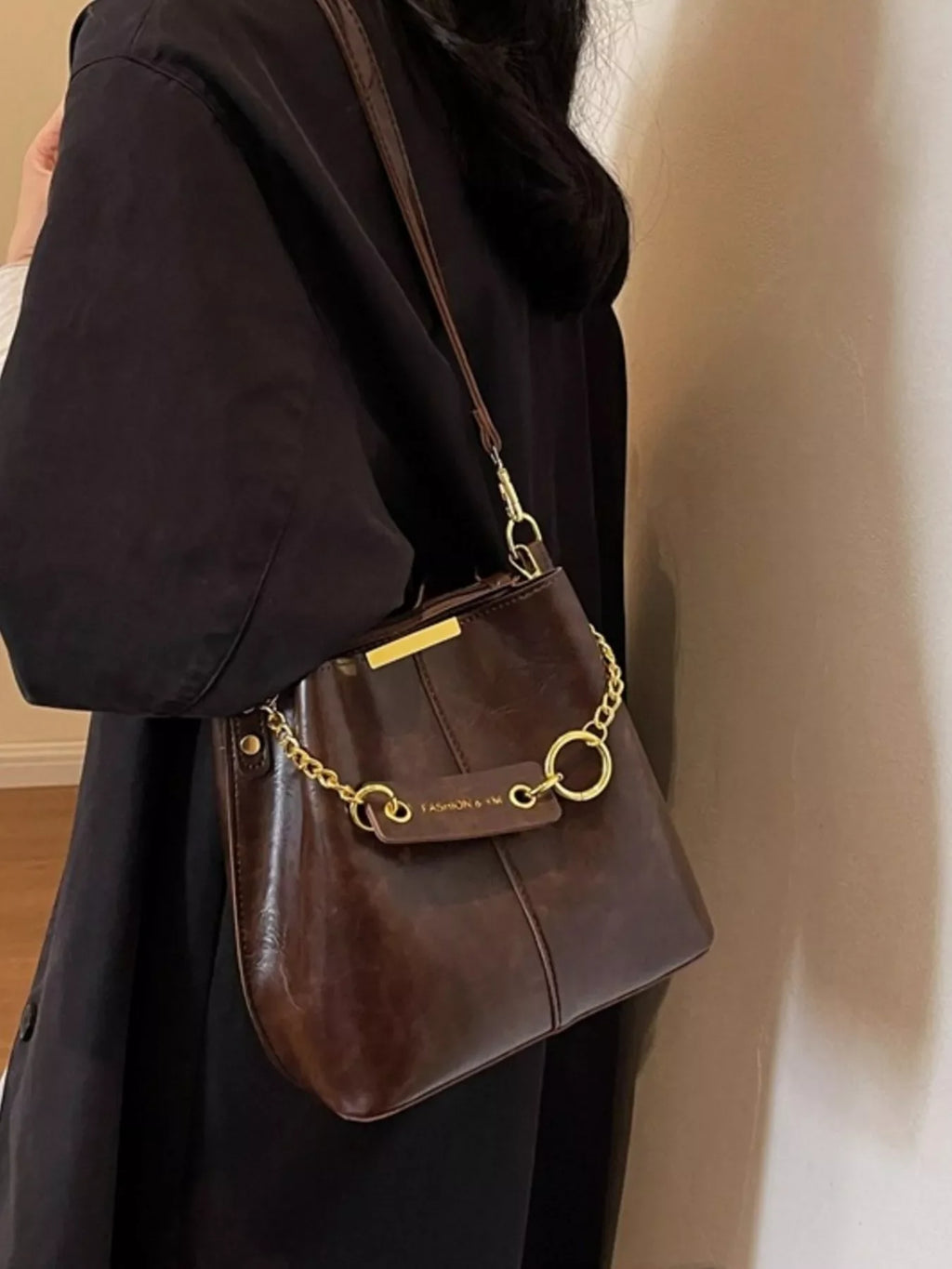 Chain Decor Crossbody Bag