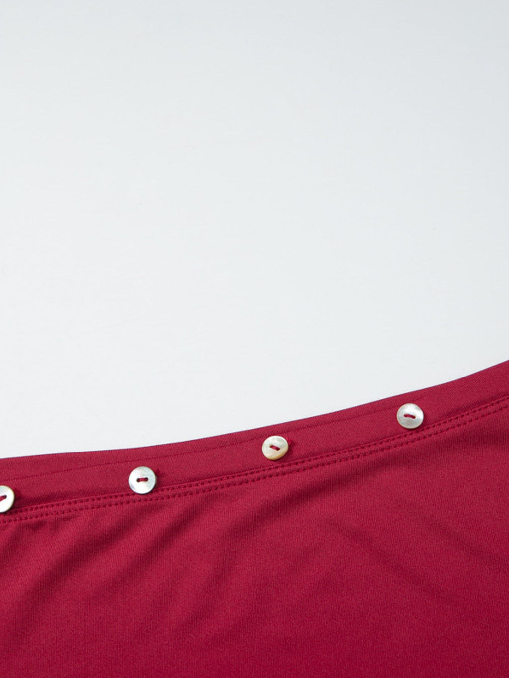 One-Shoulder Button-Decorated Fitted T-Shirt
