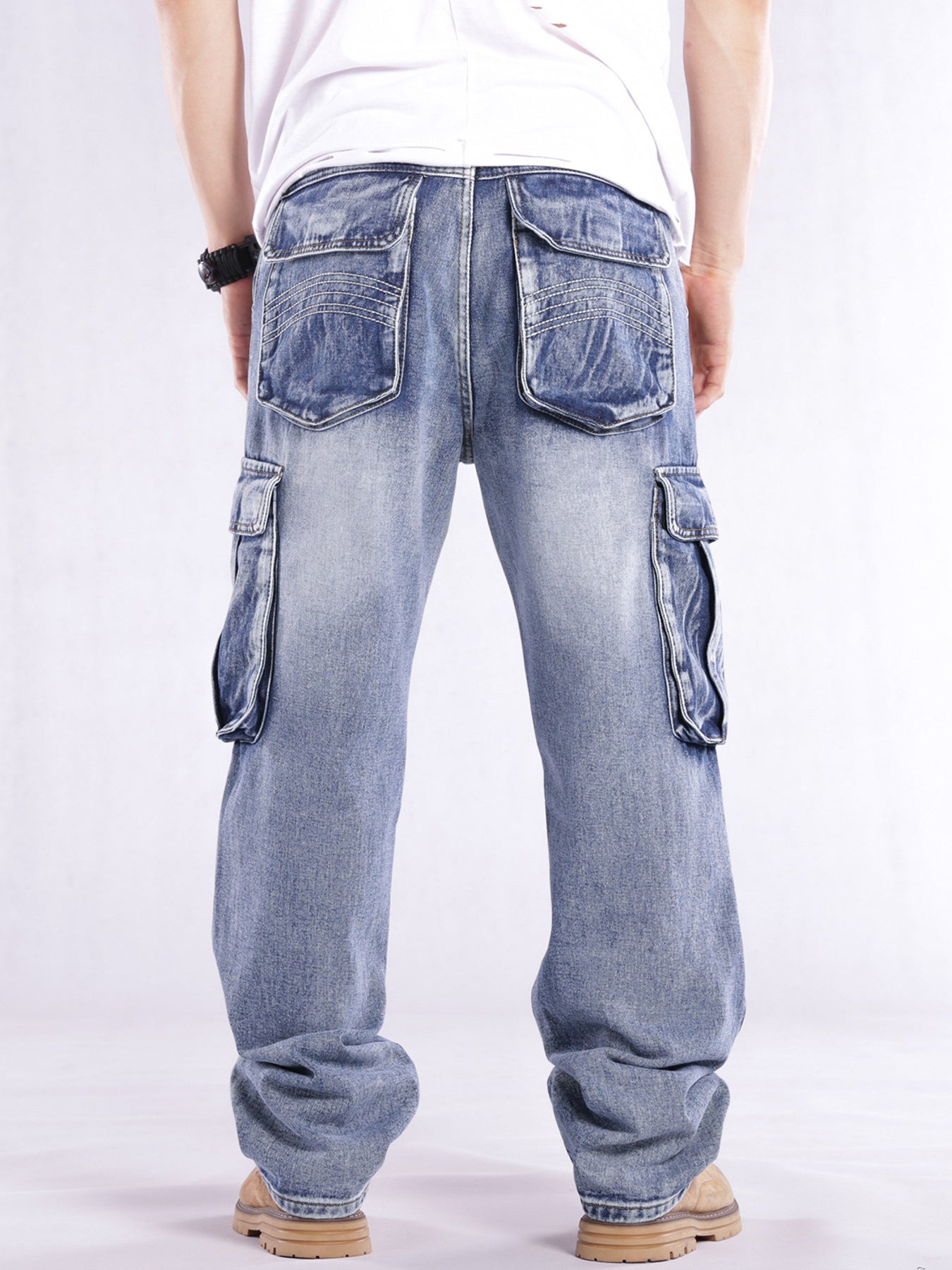 Men's Loose Fit Cargo Jeans