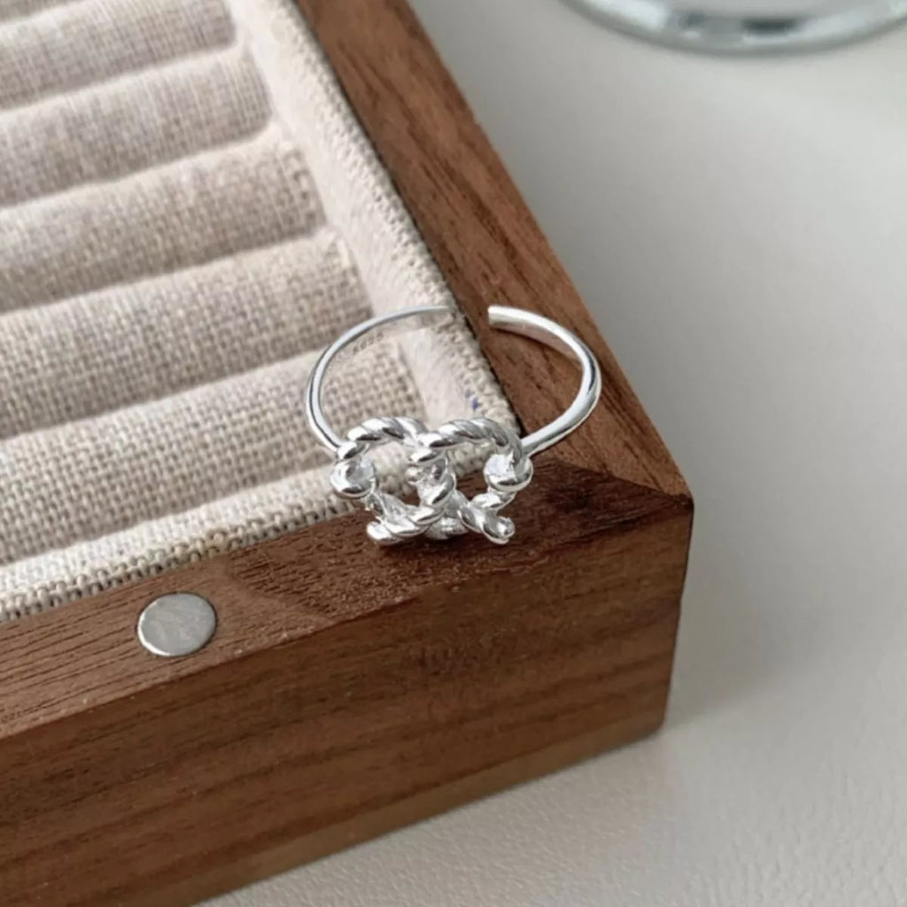 925 Sterling Silver Heart Knot Ring