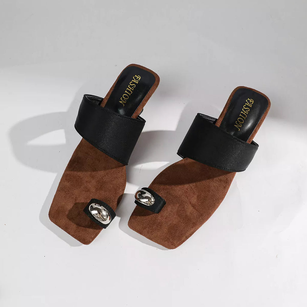 Toe Loop Block Heels Sandals