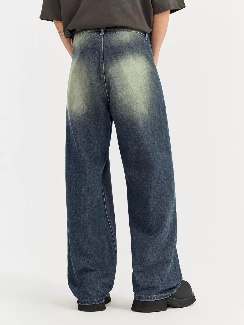 Men's Vintage Wash Wide Leg Jeans