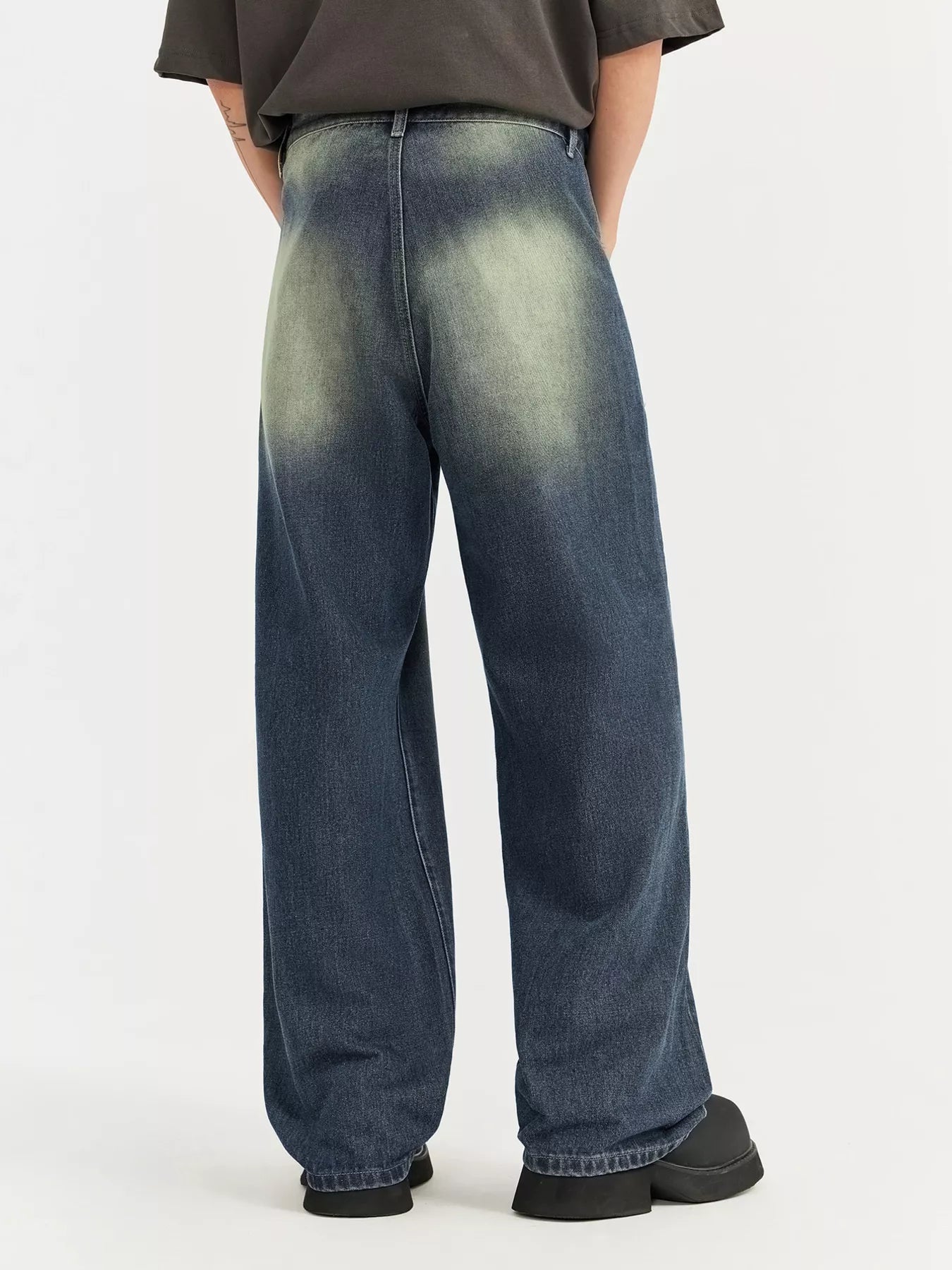 Men's Vintage Wash Wide Leg Jeans