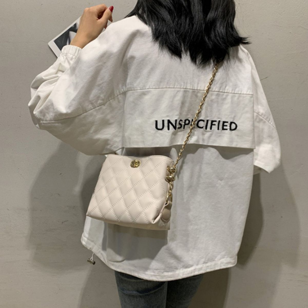 Quilted Chain Strap Crossbody Bag