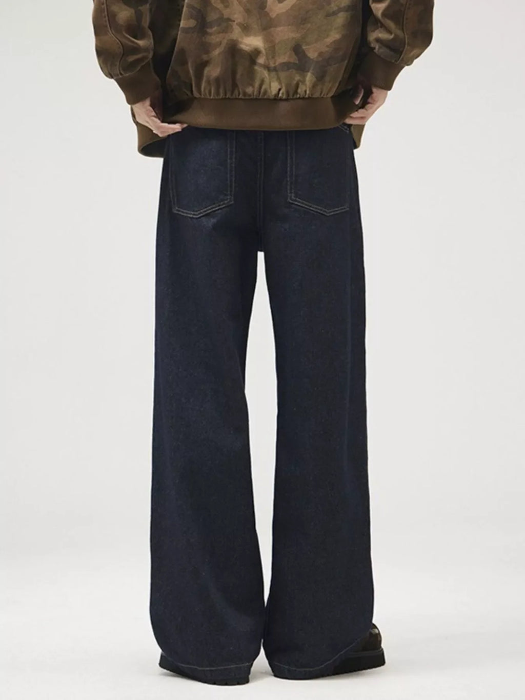 Men's Wide Leg Jeans