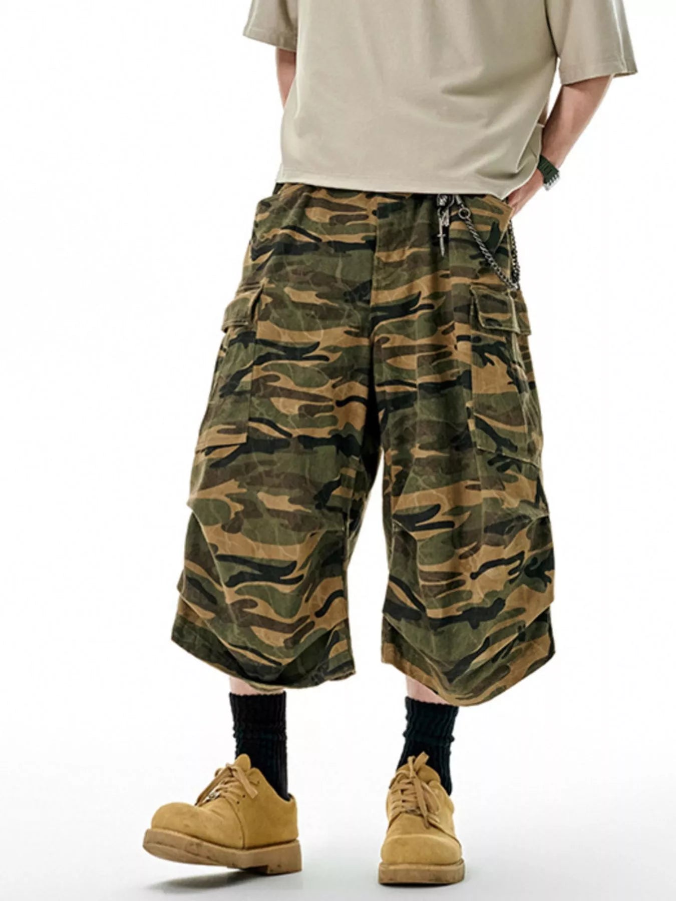Men's Camo Cargo Culottes Shorts