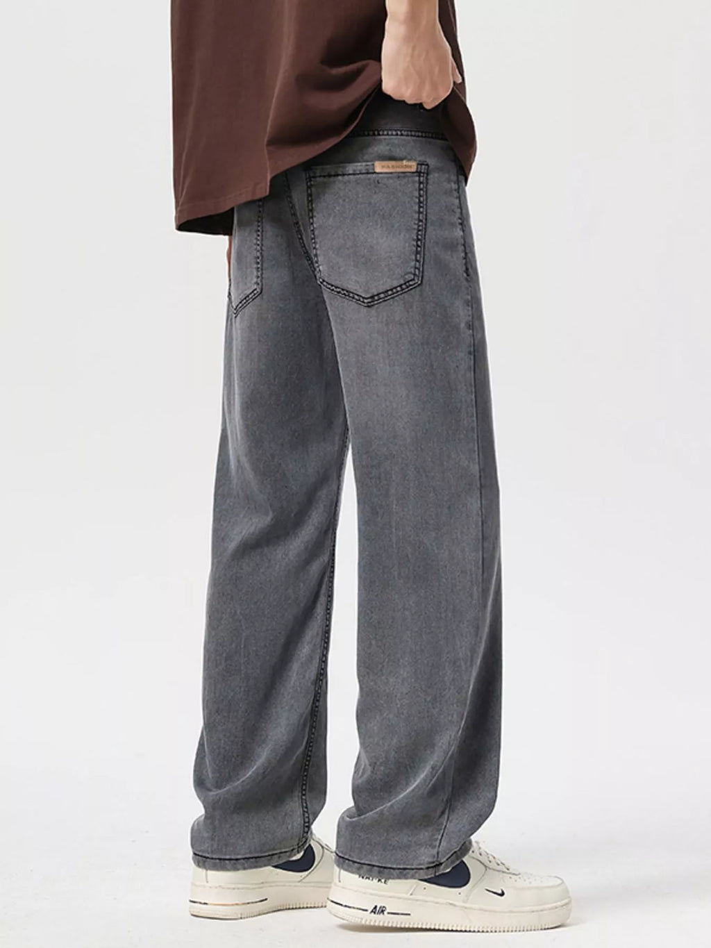 Men's Loose Fit Wash Jeans