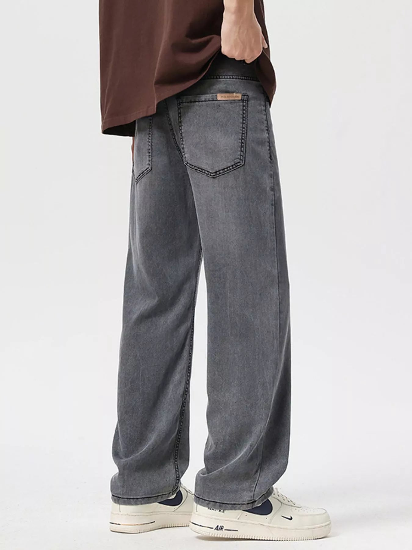 Men's Loose Fit Wash Jeans