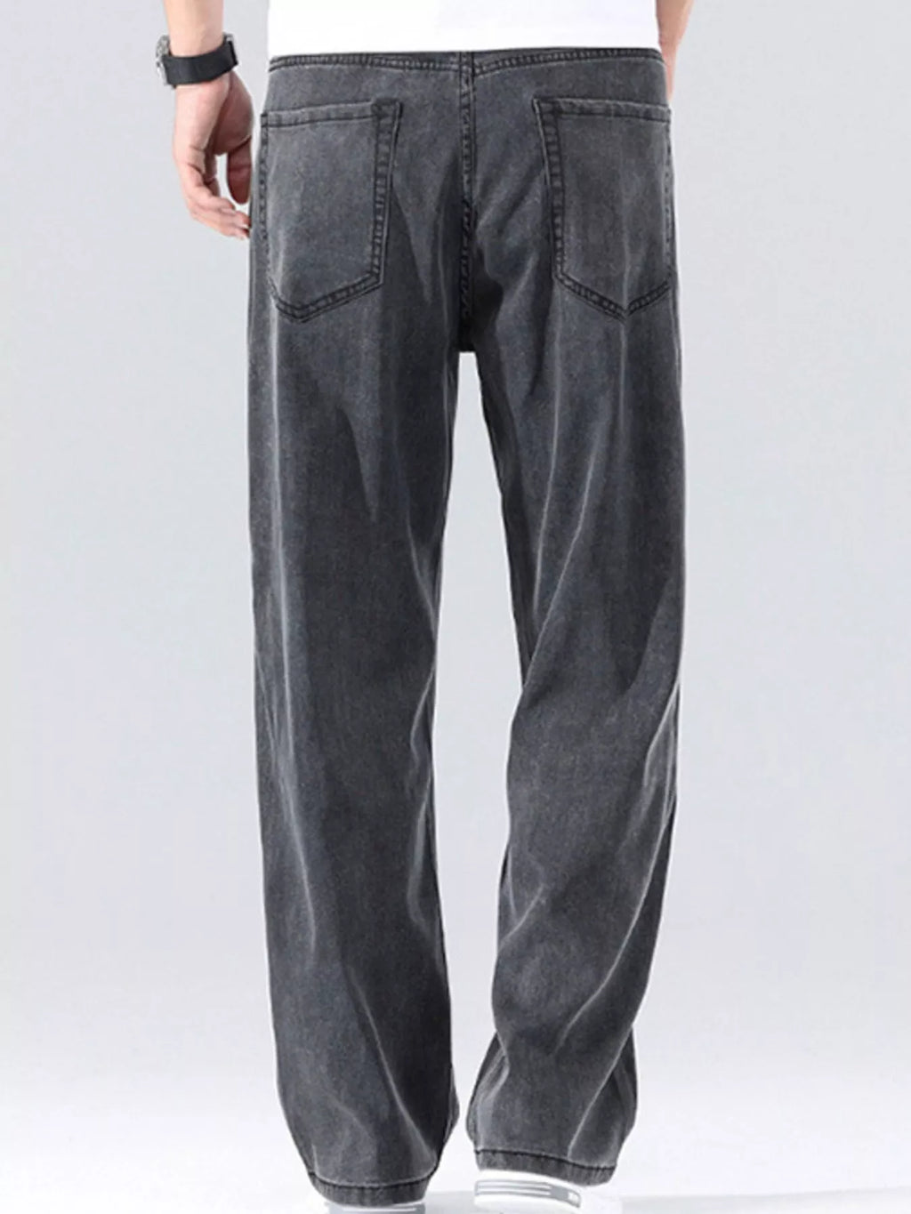 Men's Loose Fit Washed Jeans