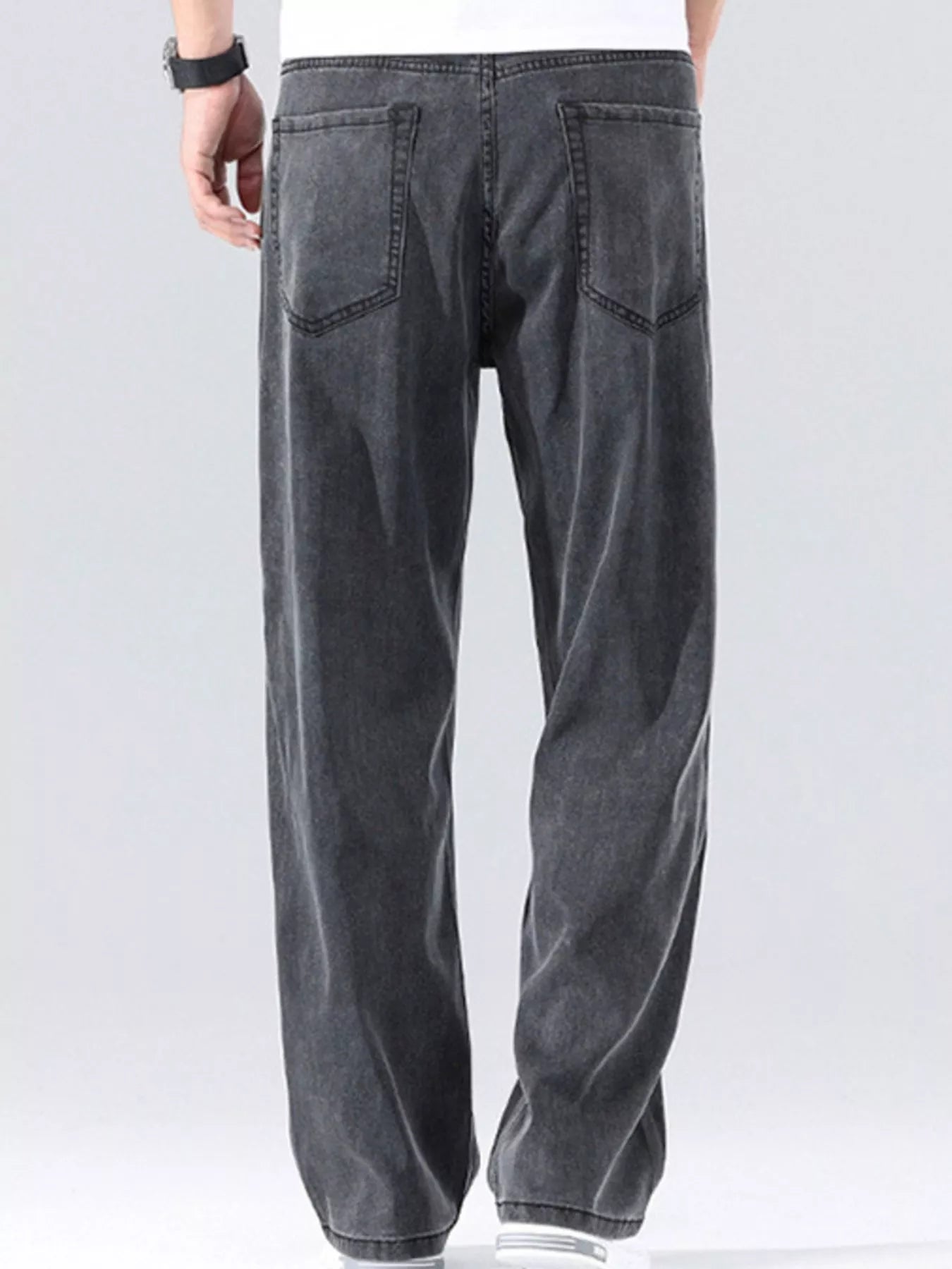 Men's Loose Fit Washed Jeans
