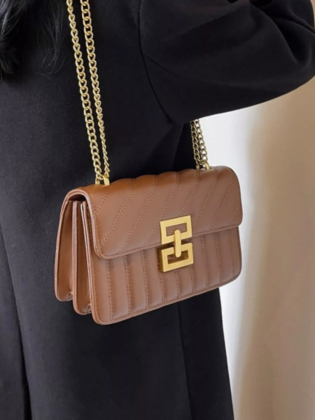 Quilted Flap Chain Crossbody Bag
