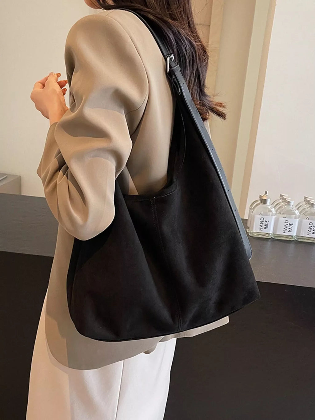 Lightweight Adjustable Strap Handbag