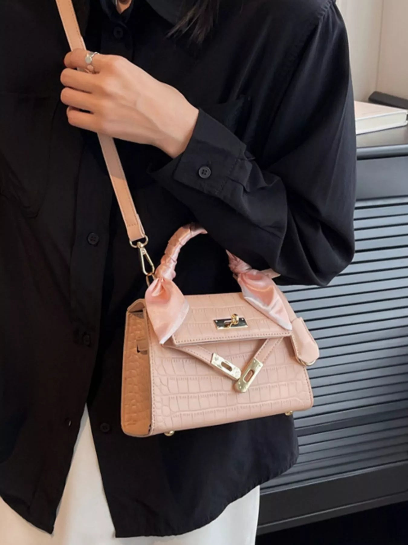 Alligator Pattern Crossbody Bag