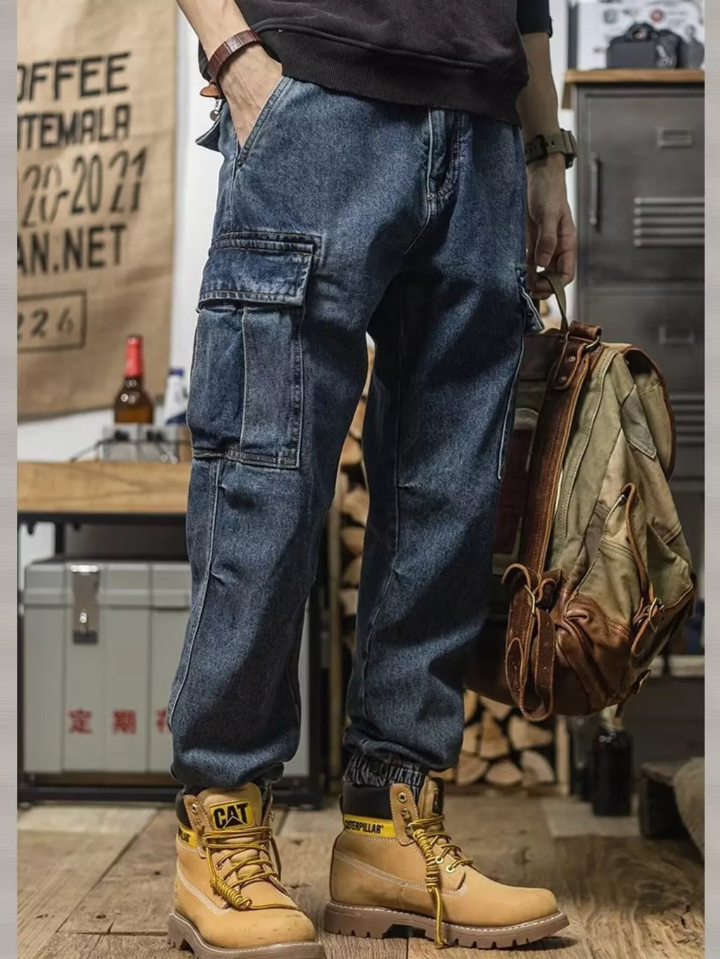 Men's Plus Size Vintage Wash Cargo Jeans