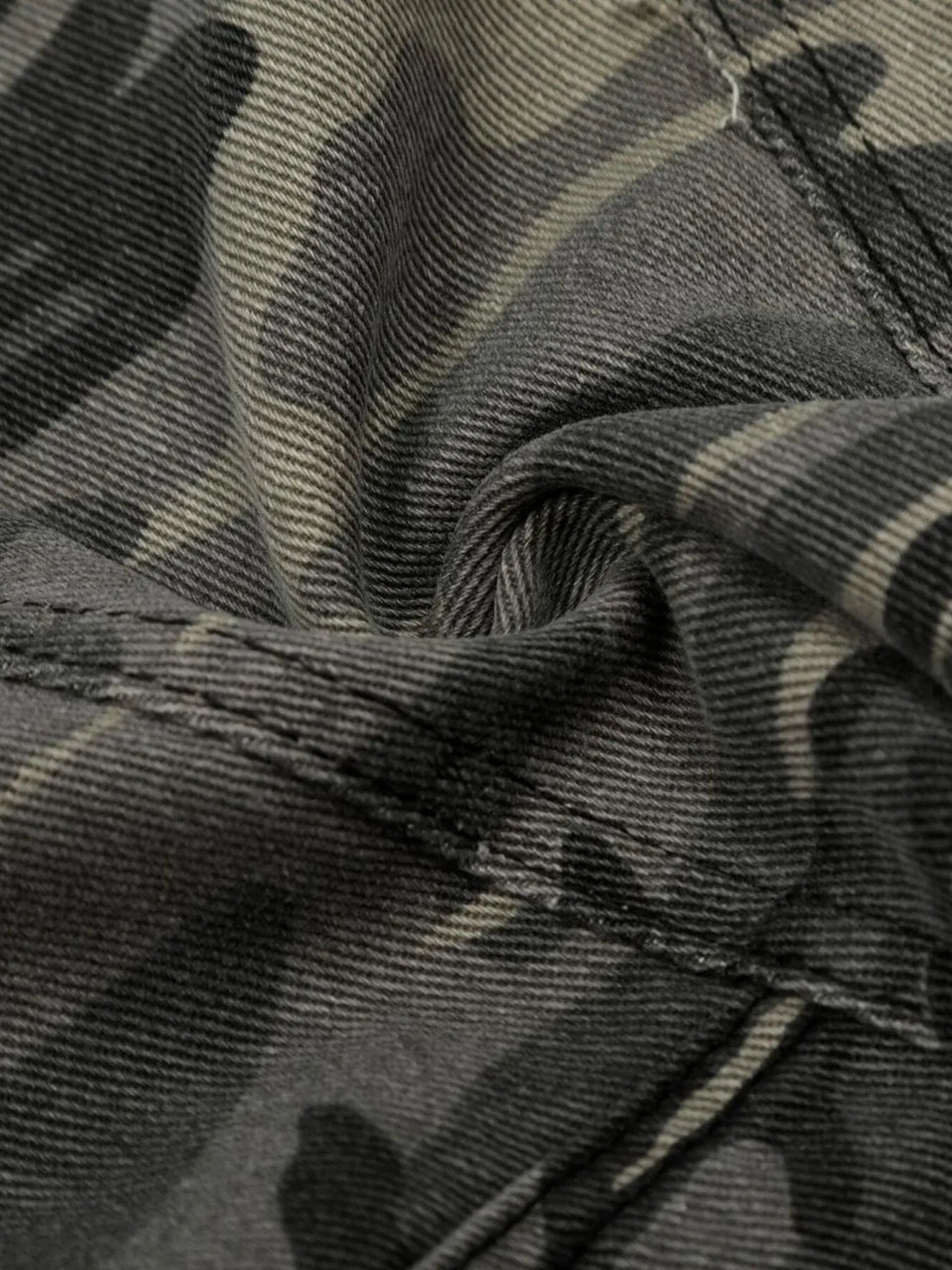 Men's Camouflage Cargo Capri Jeans