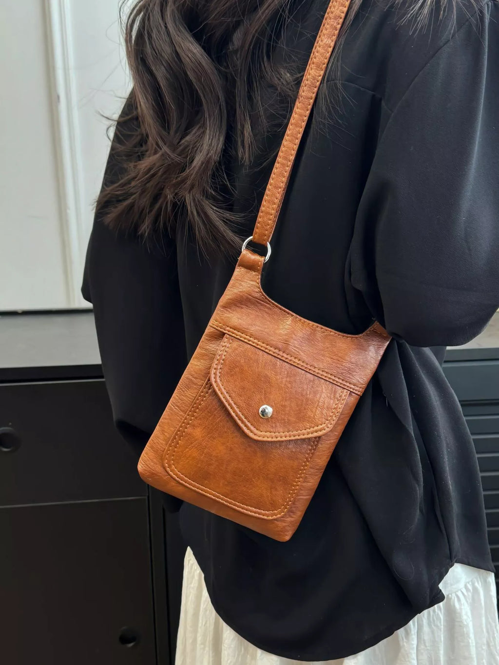 Adjustable Strap Leather Crossbody Bag