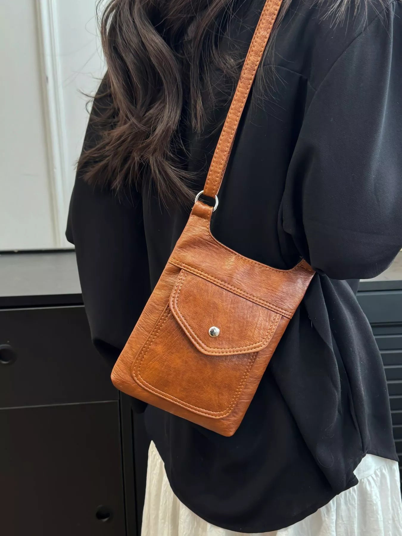 Adjustable Strap Leather Crossbody Bag