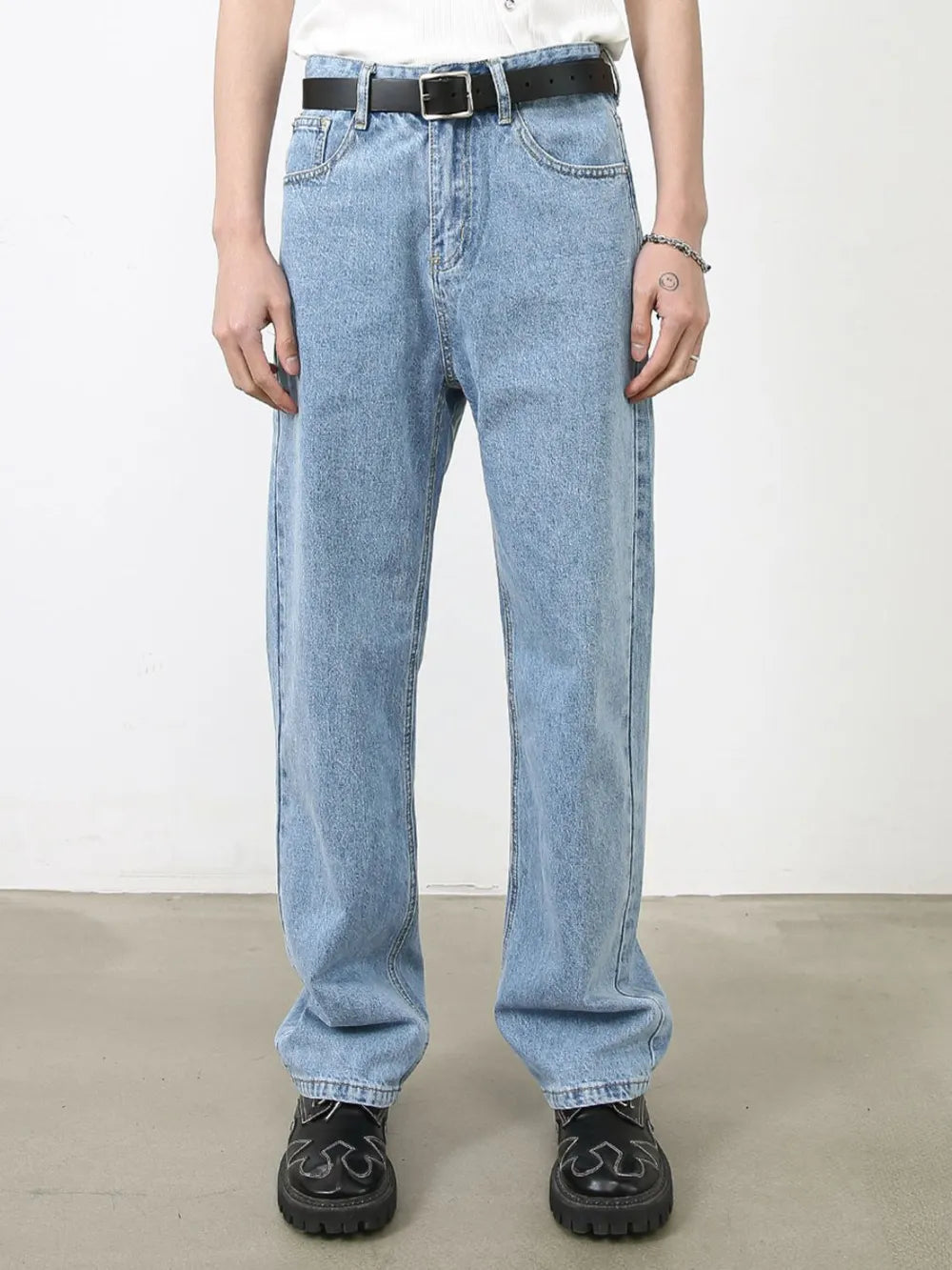 Men's Straight Leg Jeans
