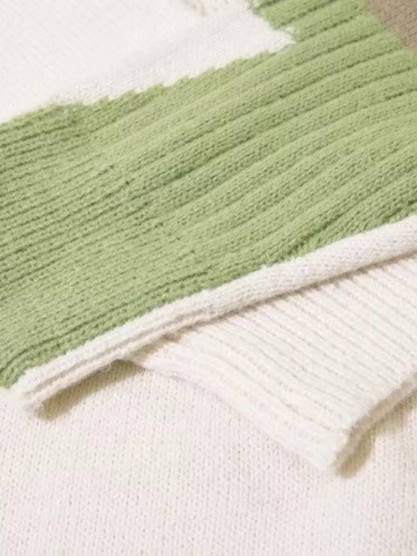 Men's Contrast Round Neck Long Sleeve Sweater