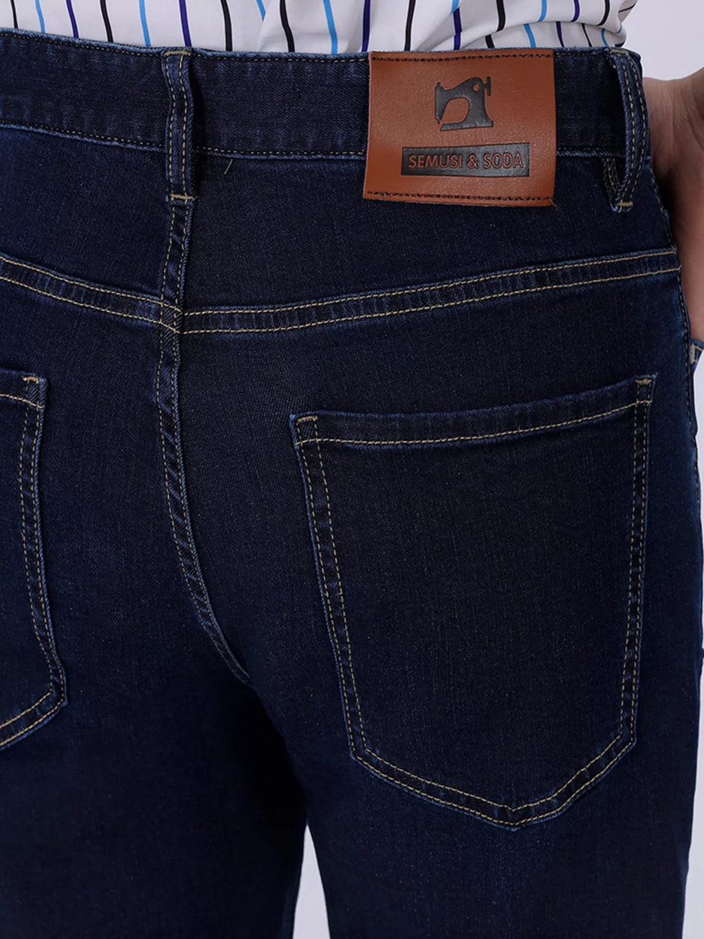 Men's Wash Straight-Leg Jeans