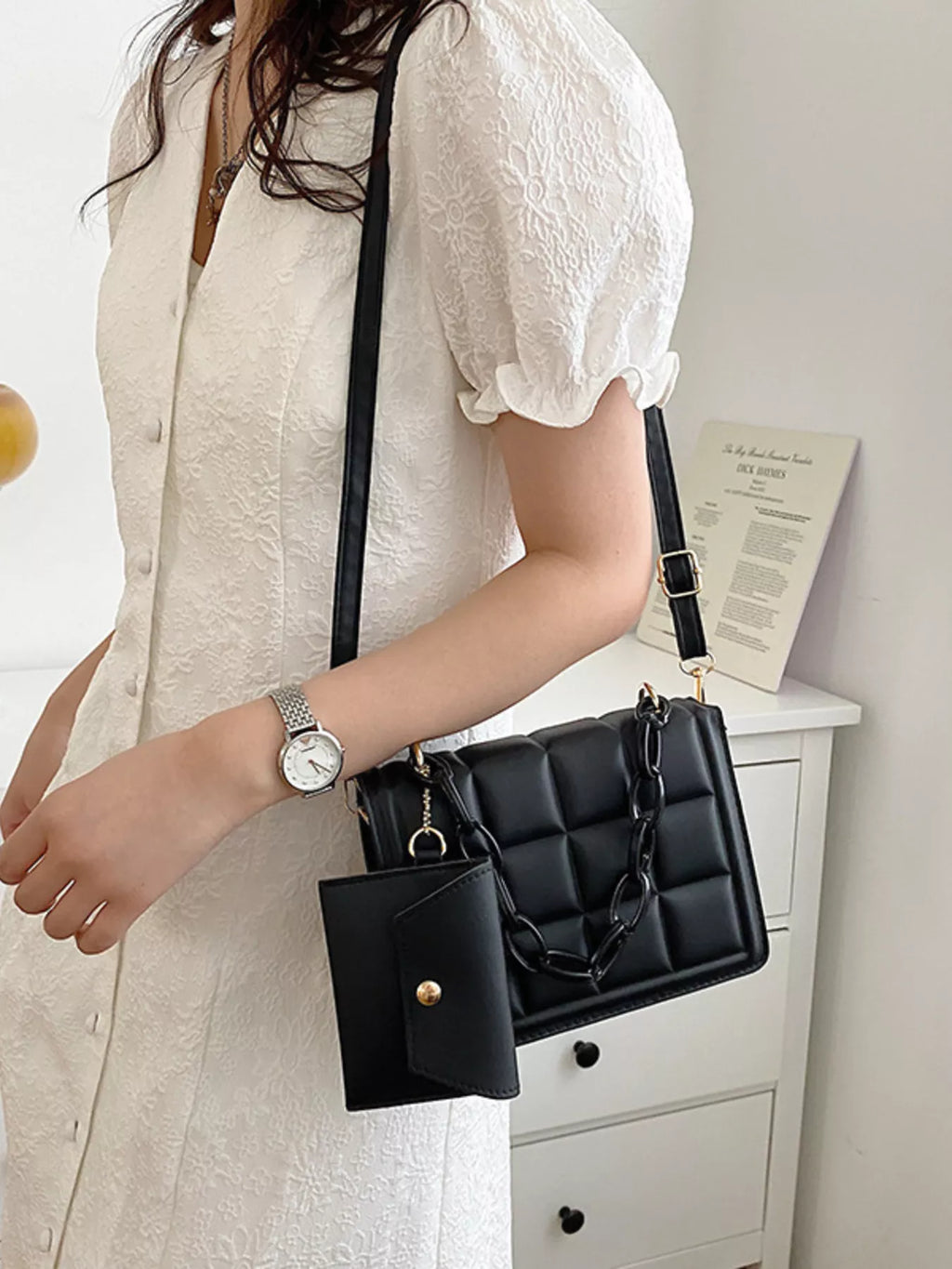 Quilted Chain Strap Crossbody Bag