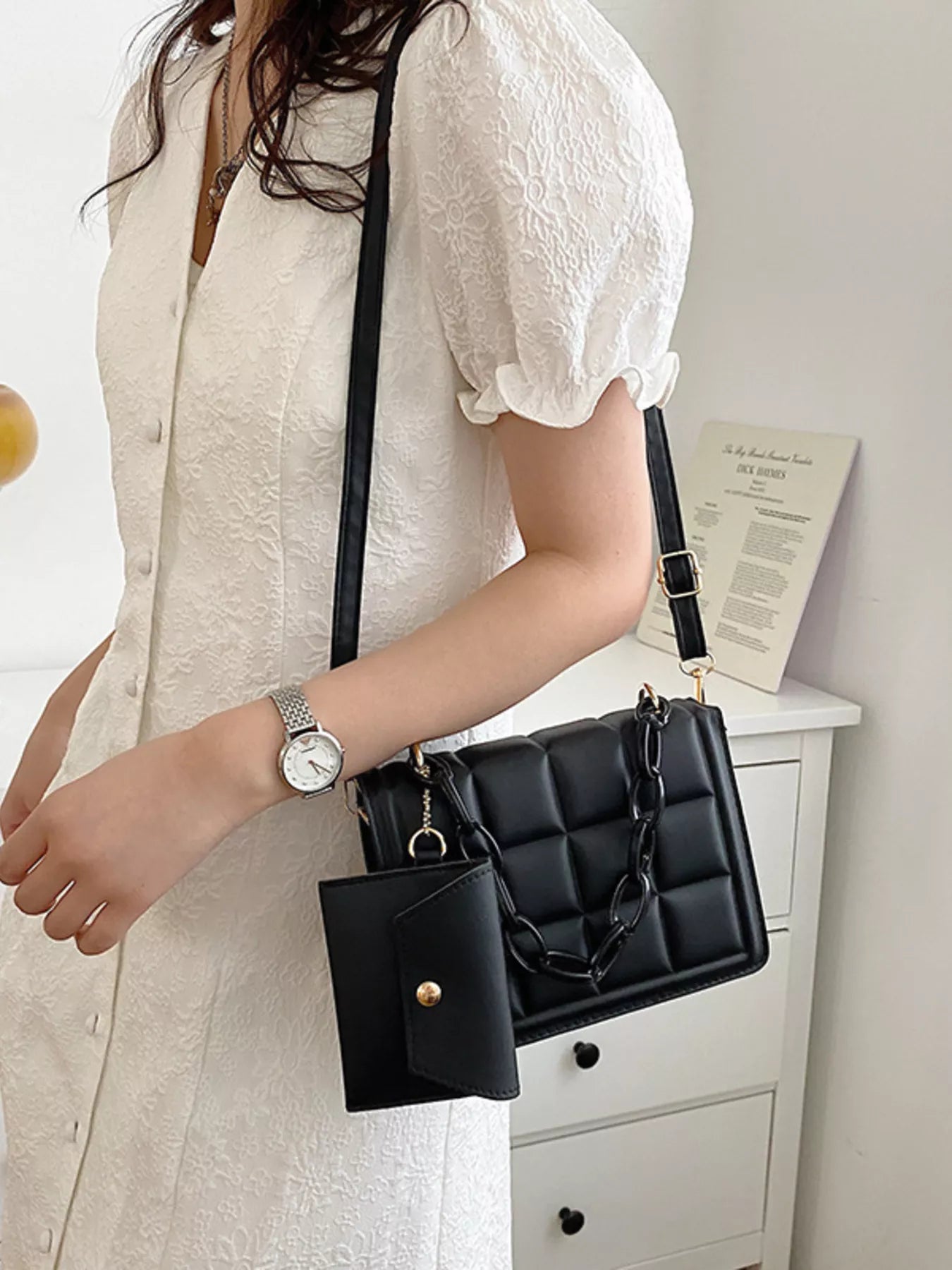 Quilted Chain Strap Crossbody Bag