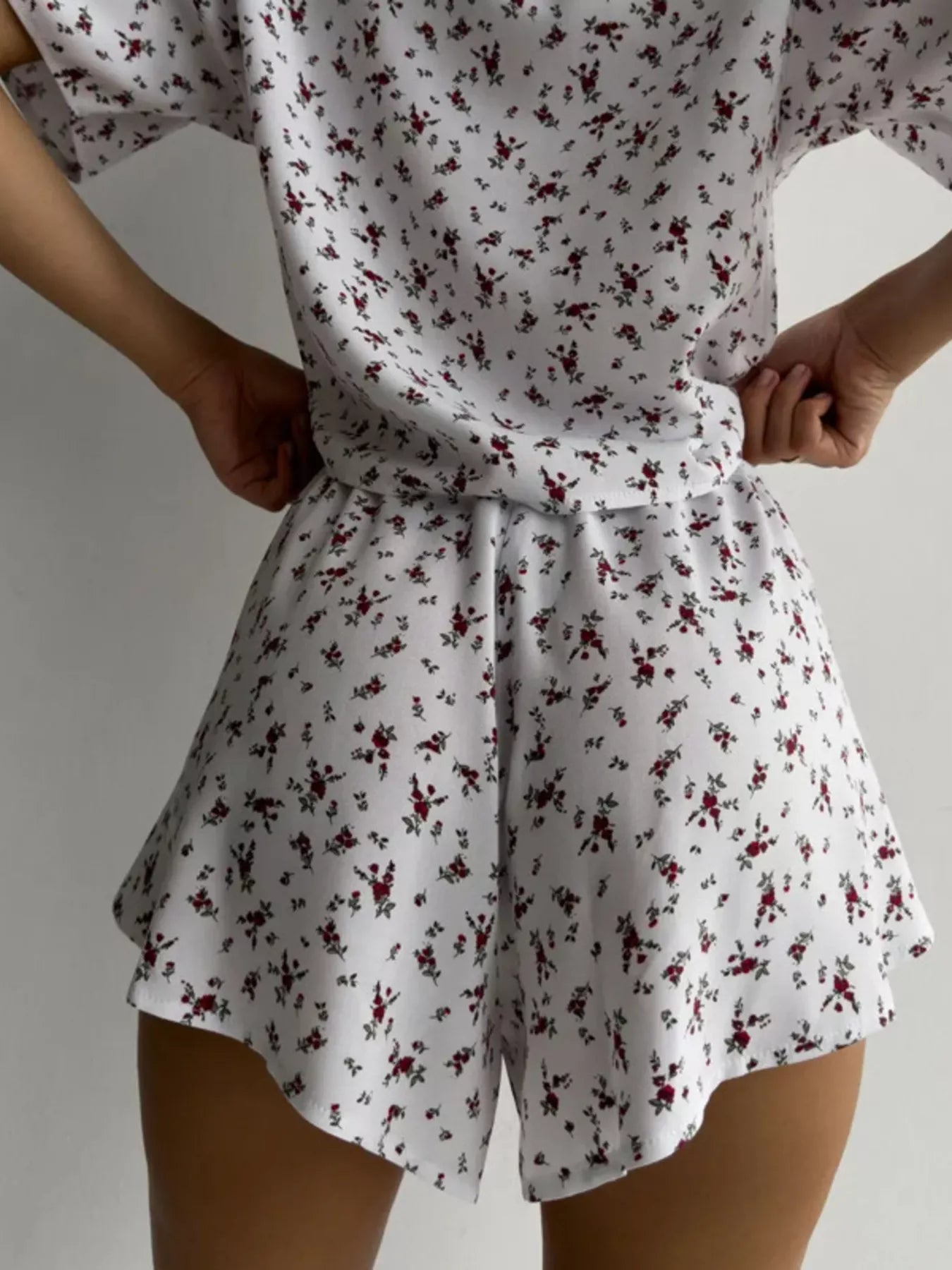 Floral Print Relaxed Fit Top and Shorts Lounge Set