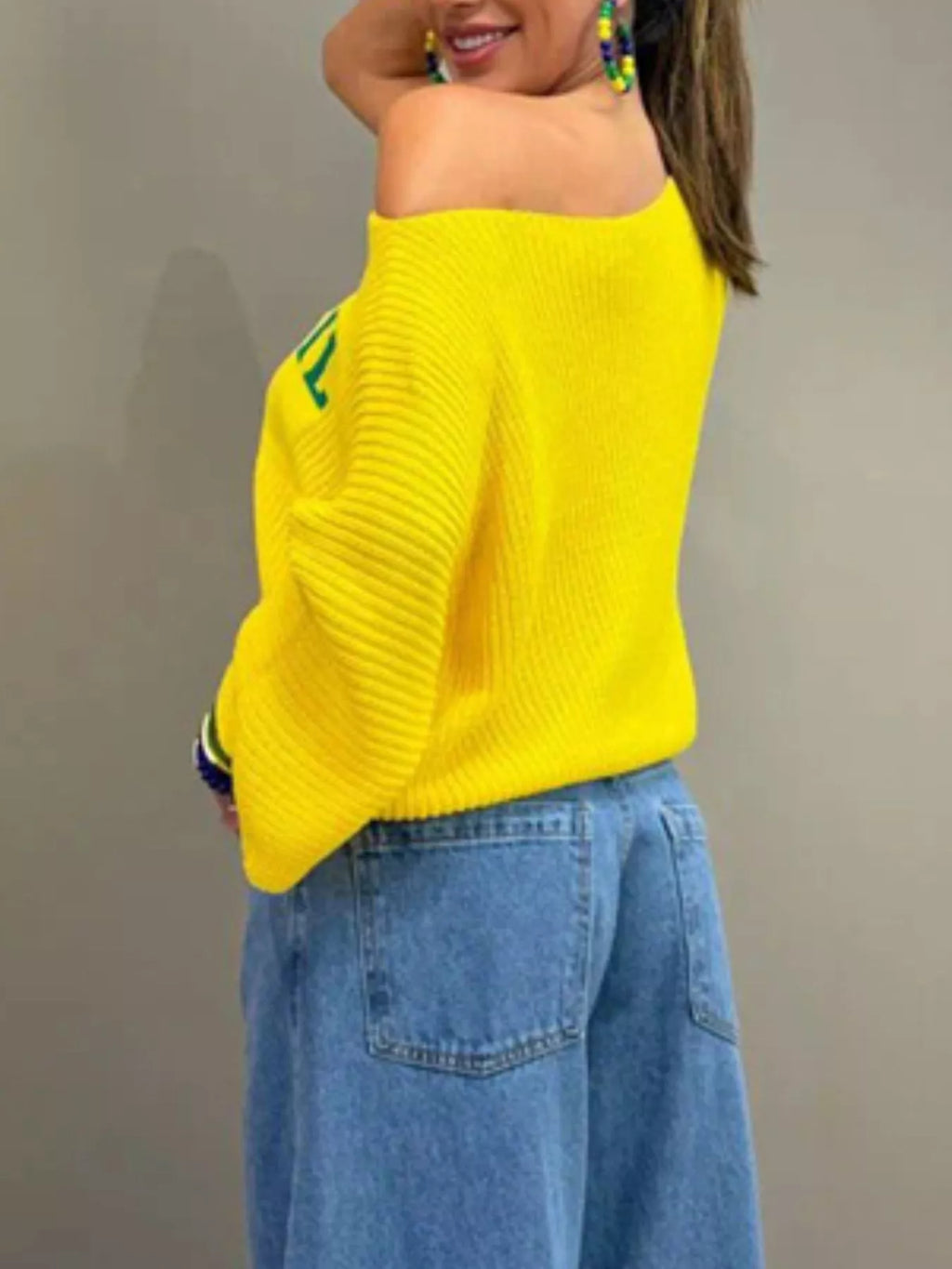 Brasil Letter Boat Neck Sweater