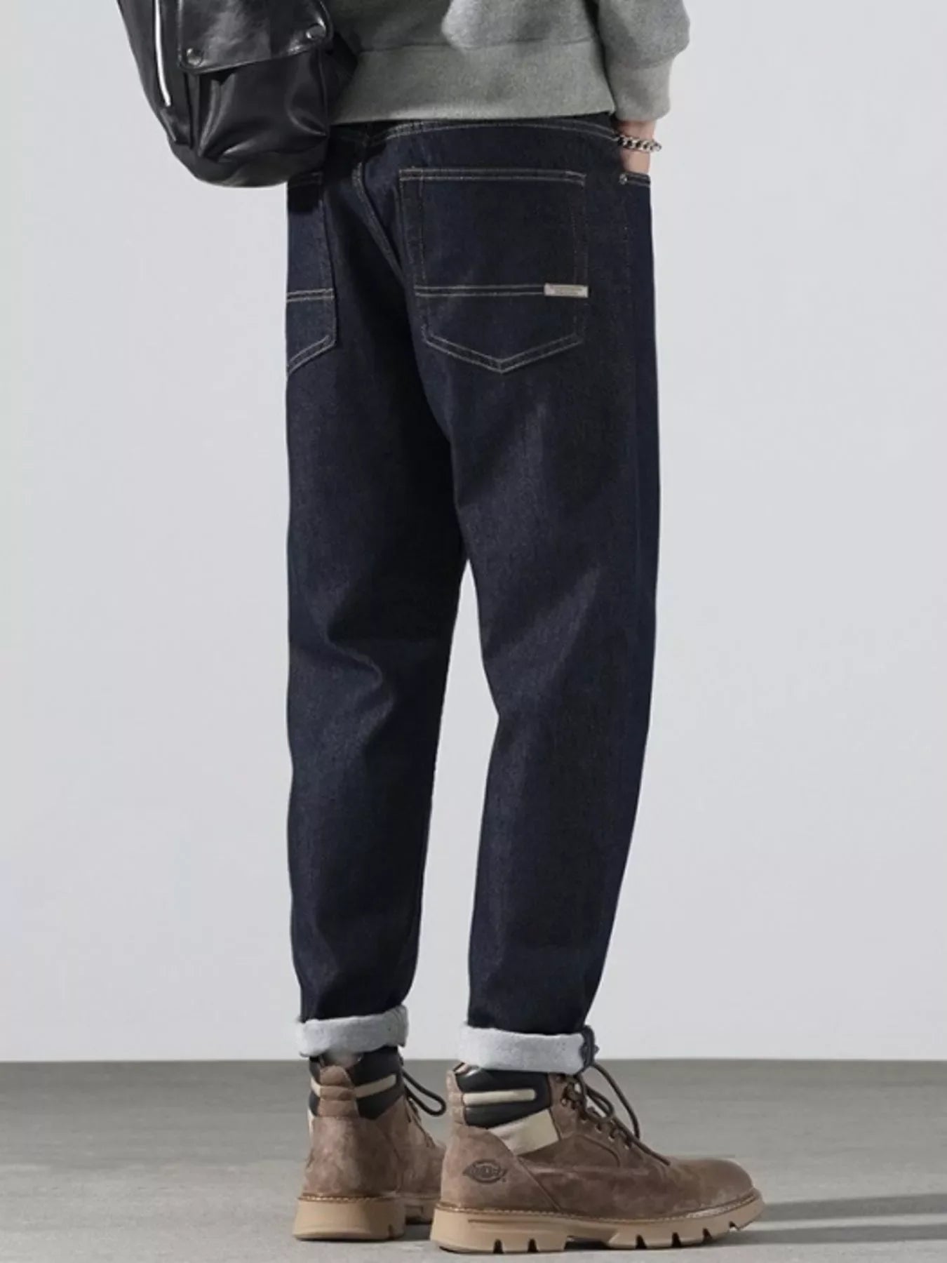 Men's Pocketed Loose Fit Jeans